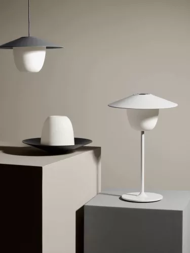 BLOMUS ANI LAMP 65928 fehér USB-s akkumulátoros hordozható asztali lámpa