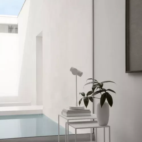 BLOMUS FERA 66198 fehér 2 db-os lerakó asztal szett