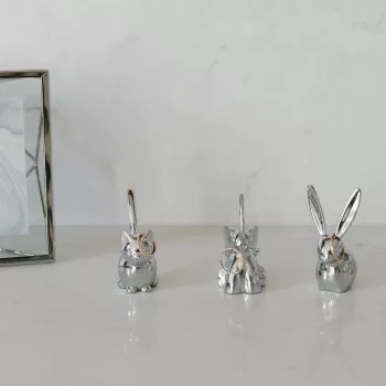   ZOOLA BUNNY ezüst színű polírozott tömör fém gyűrűtartó nyuszi figura